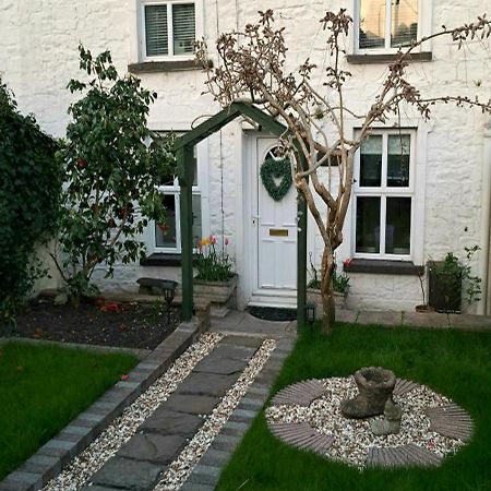 Wisteria Cottage An Authentic And Enchanting 2 Bedroom Cottage Experience อาเบอร์แดร์ ภายนอก รูปภาพ